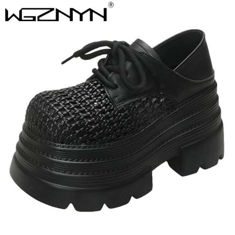 Sepatu Kulit Berongga Wanita M - Leather Sneaker Care Kit ulasan dan harga